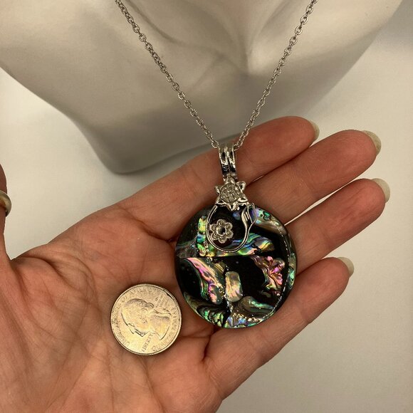 Natural Abalone Shell Paua Shell Large Pendant 18 inch Stainless Steel Chain - Picture 1 of 13